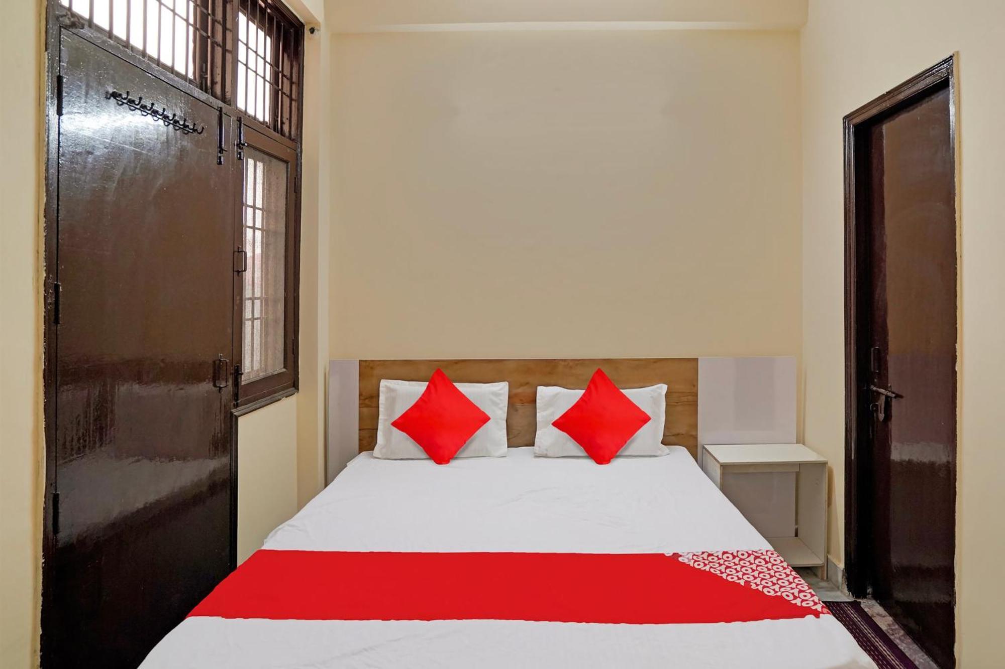 Hotel O 81617 The Pacific Hotel Ghaziabad Exterior foto